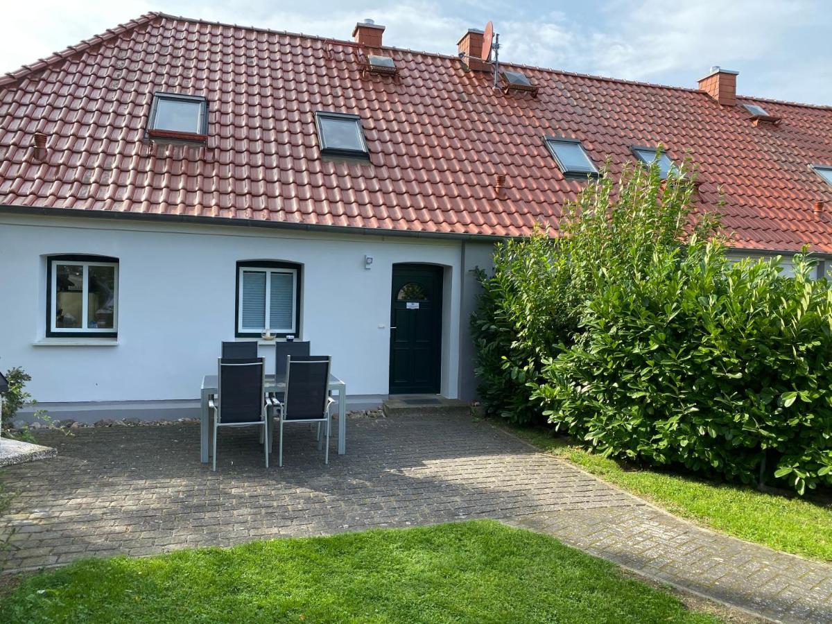 Ferienhaus Ostseemuschel Инзел Поел Екстериор снимка